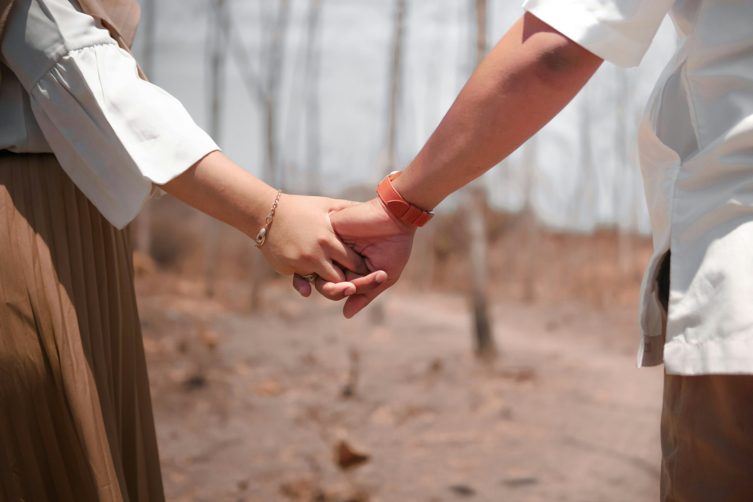 Read more about the article Monogamia jako ŚWIADOMY wybór. O tym, co warto ustalić, zanim zaczniemy budować wspólne życie.